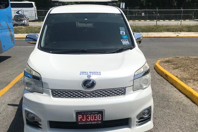 Montego Bay Airport Taxi to Grand Palladium & Spa - Key Points