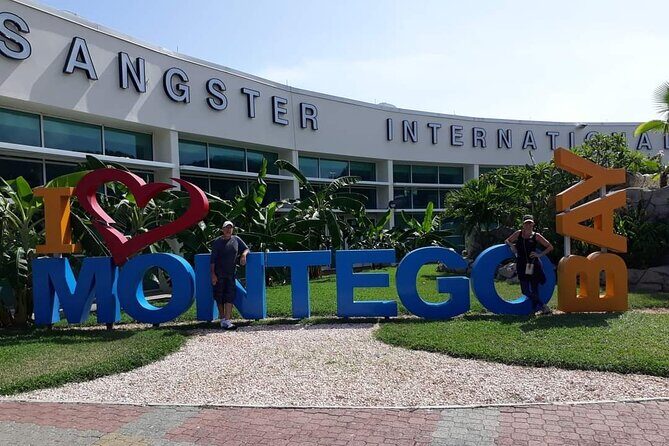 Montego Bay Airport Transfer to Ocho Rios and Runnaway Bay Hotels(Private) - Key Points