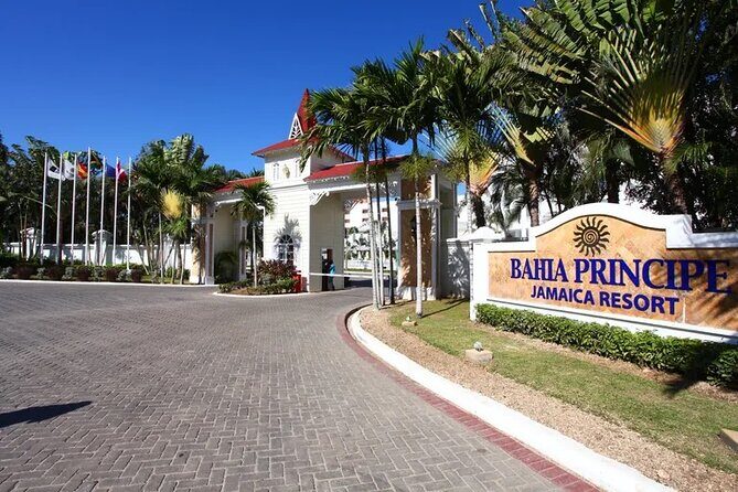 Montego Bay Bahia Principe Grand Jamaica Private Airport transfer - The Experience: What You Can Expect from This Transfer