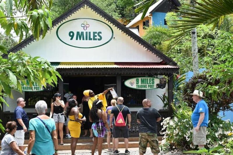 Montego Bay: Bob Marley's Nine Mile Admission & Guided Tour - Gift Shop and Optional Souvenirs