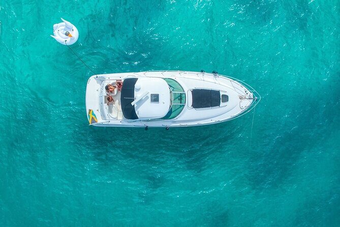 Montego Bay Private Yacht Tour with Open Bar and Lunch - The Experience in Detail