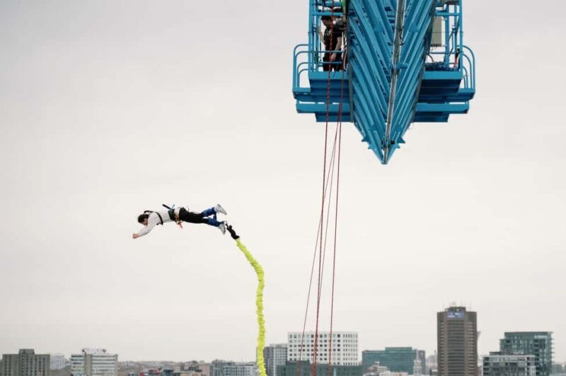 Montreal Bungee: The highest bungee jump in Canada - Practical Details and Value
