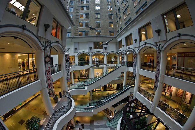 Montréal Downtown and Underground City Private Walking Tour - Why This Tour Is Worth the Price