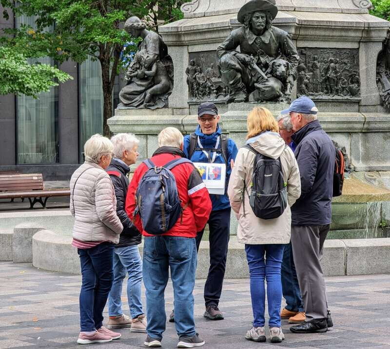 Montreal: Explore Old Montreal Small-Group Walking Tour - The Sum Up: Who Will Love This Tour?