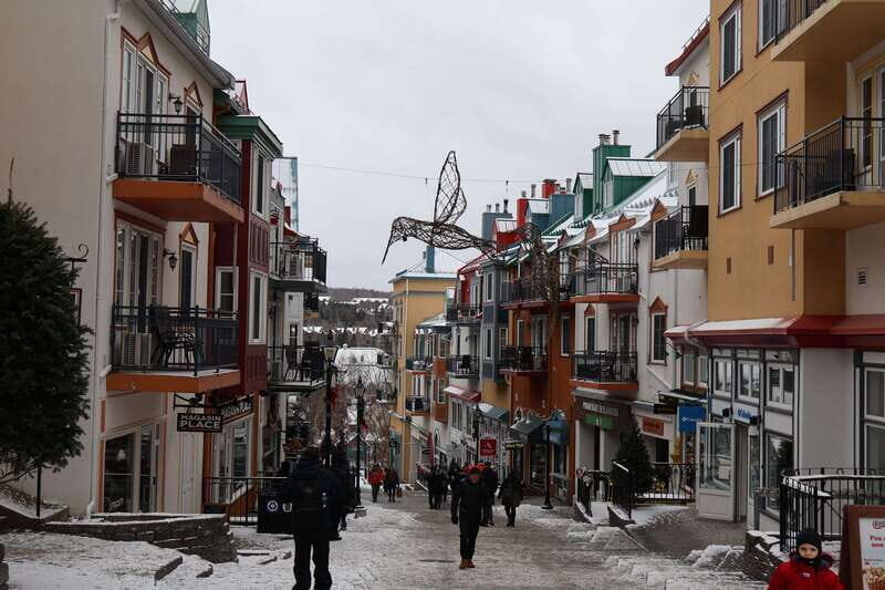 Montreal: Guided tour of the Laurentides Mont Tremblant - An Introduction to the Mont-Tremblant Day Trip