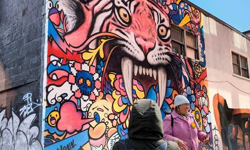 Montreal: Guided Walking Tour of Montreal's Murals - An In-Depth Look at the Tour Experience