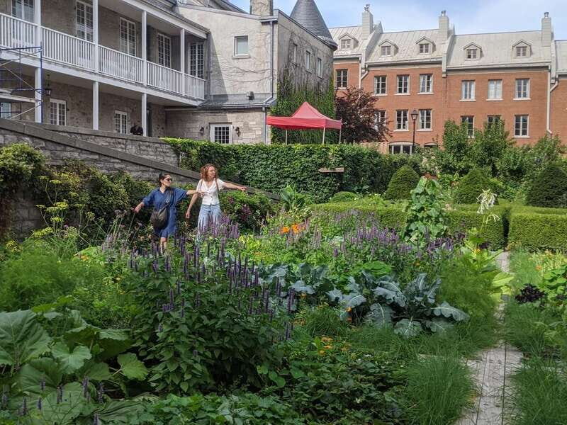Montreal: Private Customizable Walking Tour of Old Montreal - Key Points