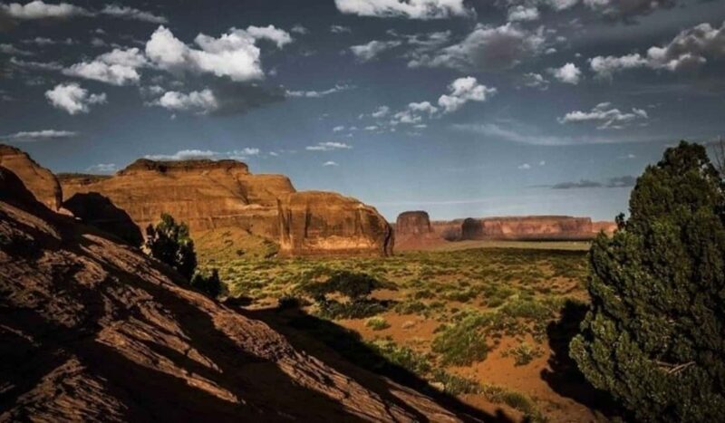 Monument Valley: Mystery Valley Historical Ruins Tour - The Transportation and Comfort Level