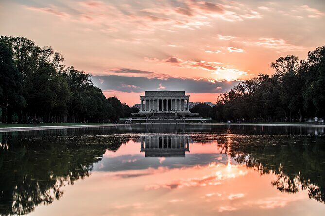 Monumental Moonlight Private Tour of Washington DC - The Itinerary in Detail: What to Expect