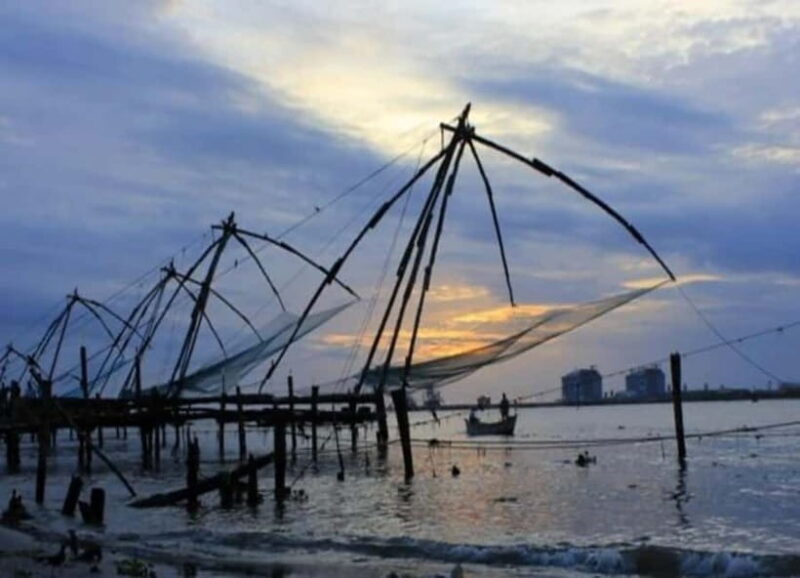 Moonlight Cycling Tour of Kochi - Moonlight Cycling Tour of Kochi
