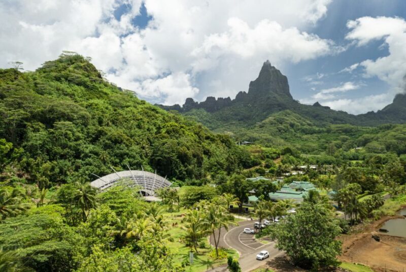 Moorea Highligts: Blue Lagoon Shore Attractions and Lookouts - Cultural and Historical Sites