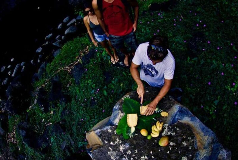 Moorea: Island Tour with Waterfall Hike and Lunch - FAQ