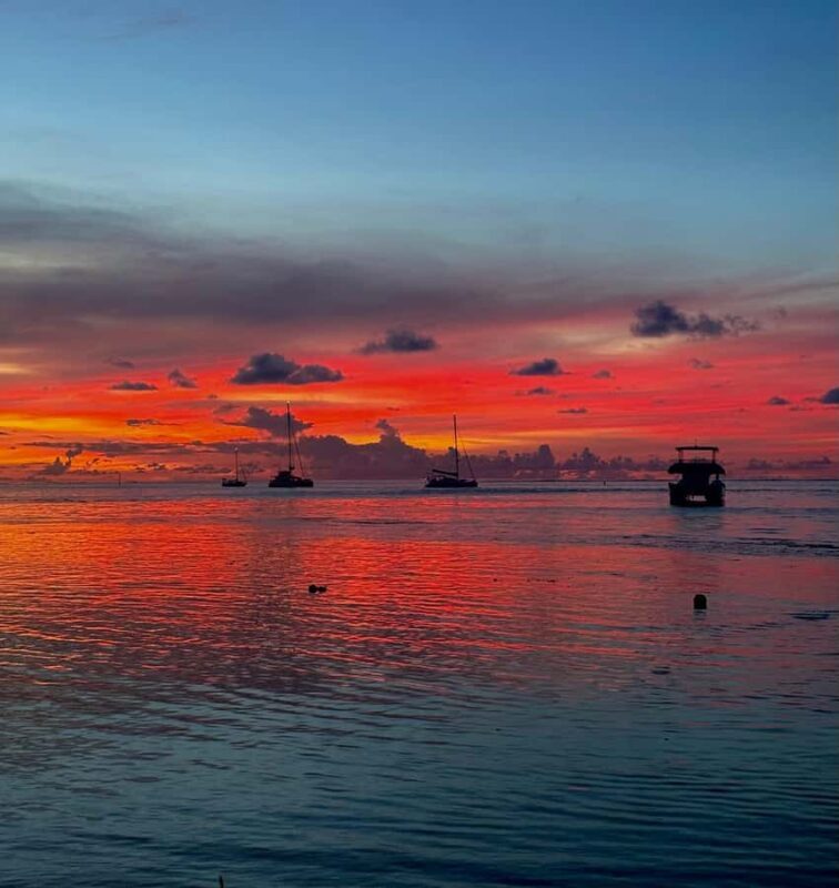 Moorea: Private Sunset Cruise with Champagne & Snorkeling - An Introduction to the Experience