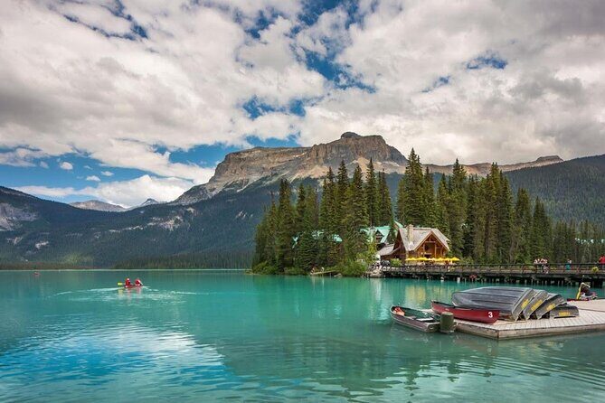 Moraine Lake, Louise, Emerald Lake, Johnston Canyon, Banff Town - FAQs
