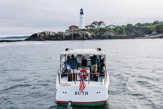 Morning Lighthouse Cruise Along the Coast of Portland Maine - Key Points