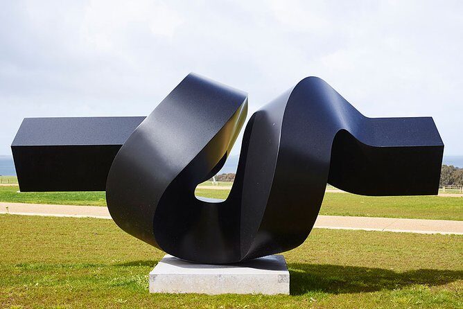 Mornington Peninsula Luxury Lunch, Wine Tasting & Pt Leo Art Walk - Montalto: A Taste of Premium Wines and Sculptures