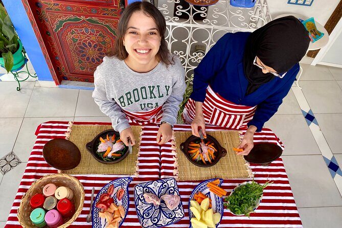 Moroccan Cooking Class with a Local Family & Market Visit - Key Points