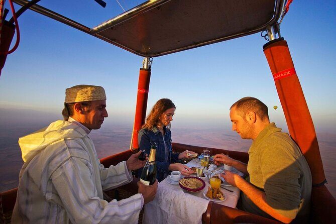 Morocco 8-Night Tour: Chefchaouen, Desert & Hot Air Balloon - Moving Inland to the Rif Mountains and Chefchaouen