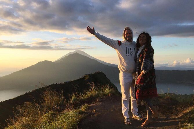 Mount Batur Sunrise Trekking Private Tour with Breakfast and Hotel Transfer - The Experience of Watching the Sunrise