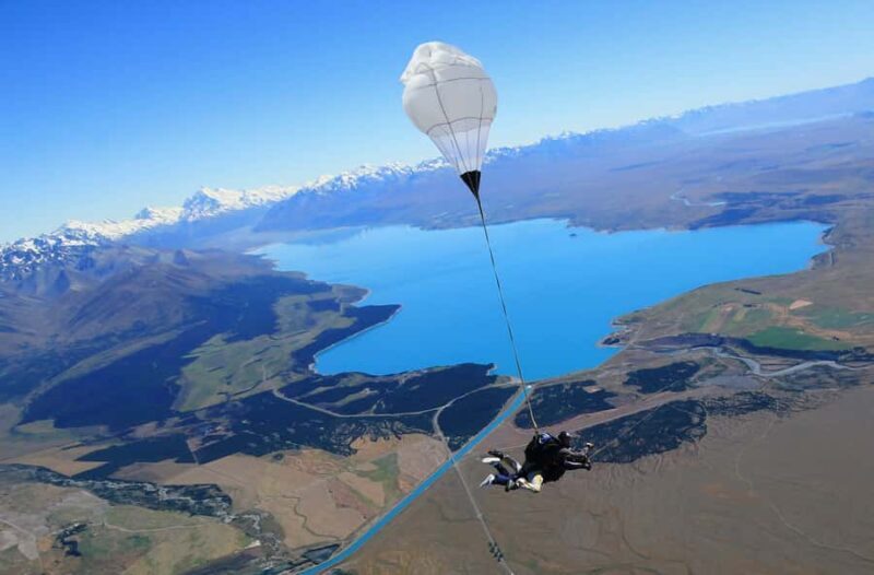 Mount Cook: Tandem Skydive Experience - An In-Depth Look at the Mount Cook Tandem Skydive