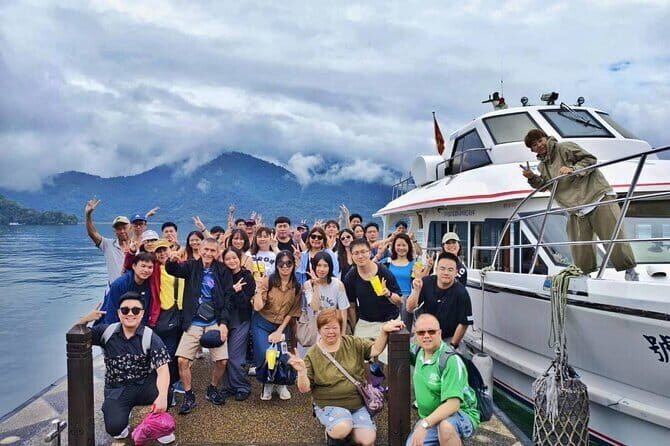 Mount Fuji Day Tour:Scenic Lakes,Village, Pagoda,Oshino Hakkai - Value for Money