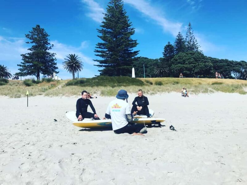 Mount Maunganui: Group Beginner Surf Lesson - An In-Depth Look at the Mount Maunganui Beginner Surf Lesson