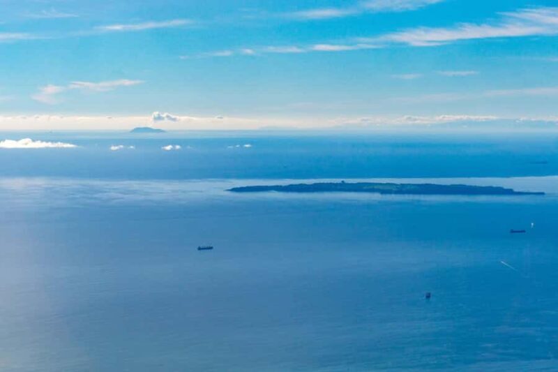 Mount Maunganui Scenic Flight: Departing Tauranga Airport - What Makes This Scenic Flight Special?