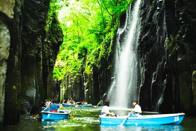 Mt. Aso and Takachiho Gorge 1 Day Highlights Tour From Kumamoto - Introduction: A Balanced Look at an Iconic Day Trip