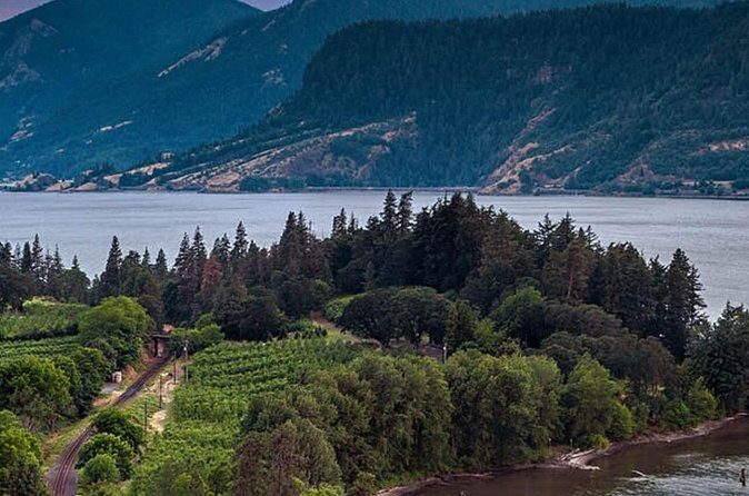 Mt Hood & Columbia River Private tour from Portland - FAQs