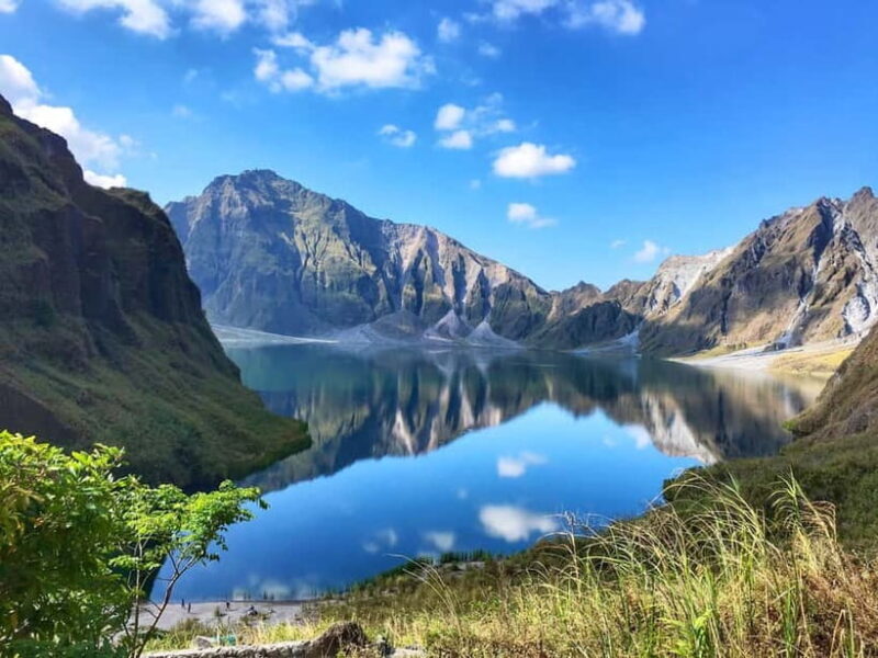 Mt.Pinatubo:Pinatubo Crater Hike Day trip only from MANILA - The Crater Lake: The Big Reward