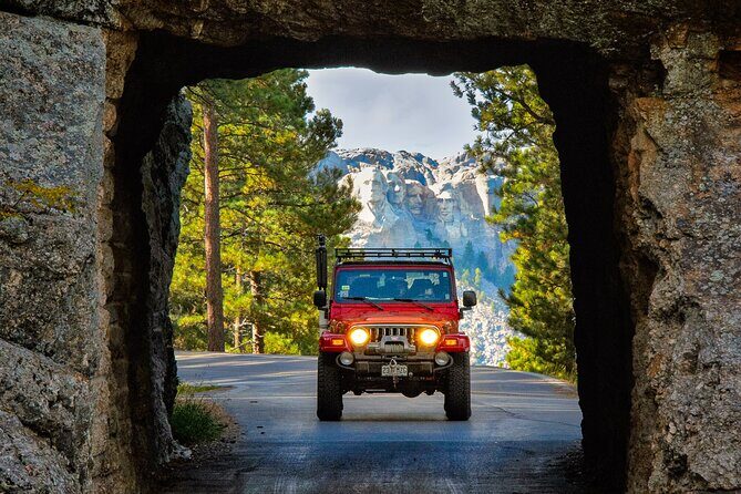 Mt Rushmore Night Ceremony and Tour - with Tunnels and Stargazing - What’s Included and How It Adds Value
