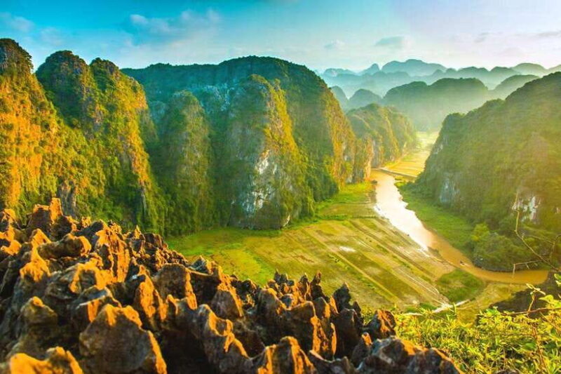 Mua Caves, Van Long Nature Reserve, Hoa Lu Private Day Trip - Key Points