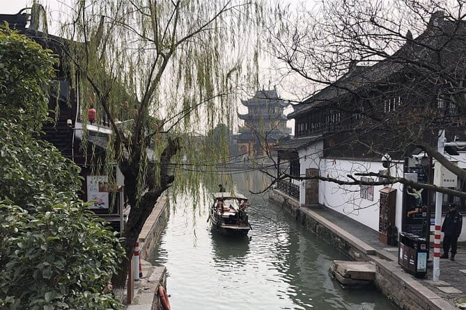 MuBus: Yu Garden, The Bund & Zhujiajao Water Town Bus Tour - Who Will Benefit Most from This Tour?