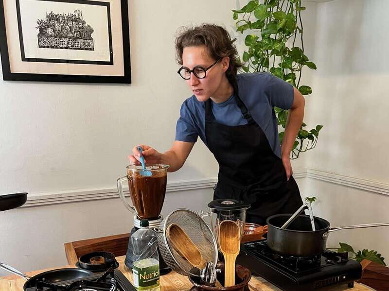 Muchos moles: Multi-variety mole cooking class and feast - Authenticity and Authentic Experience