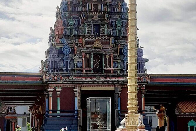 Mudpools,Hindu Temple,Sleeping Giants,markets,shopping/Lunch ex Intercontinental - The Sum Up