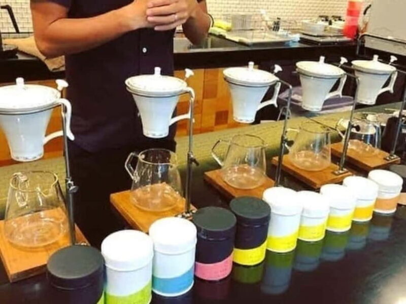 Multiple courses of Stylish Japanese tea entertainment - Key Points