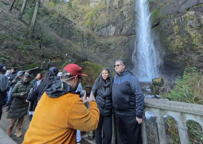 Multnomah Falls: Sunset Guided Tour to Five Waterfalls - An Overview of the Tour