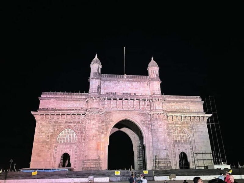 Mumbai By Night: Lights & Luminance - Key Points