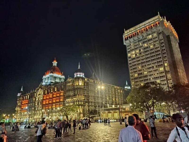 Mumbai by Night: Private Iconic Sights Tour in Lights - A Close Look at the Experience