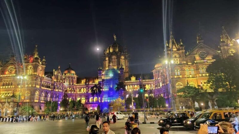 Mumbai by Night: Street Food & Heritage Walk - Key Points