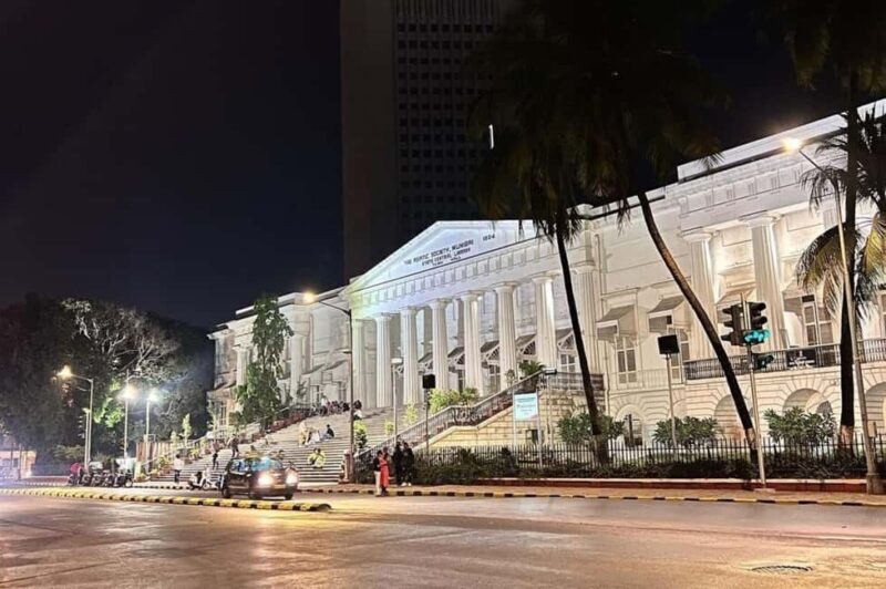 Mumbai by Night: Street Food & Heritage Walk - The Sum Up