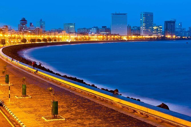 Mumbai City of Dreams Tour in Private Vehicle - FAQs