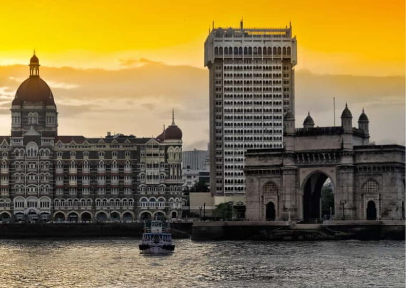 Mumbai: Elephanta Caves Private Tour with Ferry Ride - The Itinerary: Step-by-Step