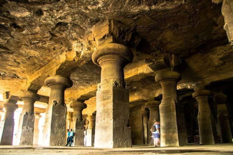 Mumbai: Elephanta Caves Tour with Ferry & Snacks - Key Points