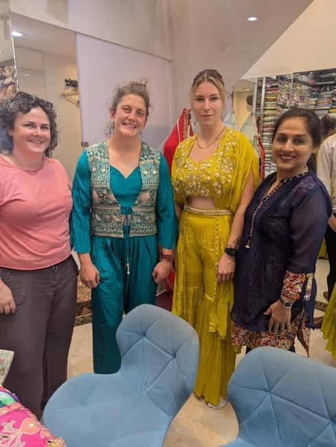 Mumbai: Fashion Shopping Tour with Personal Shopper - An In-Depth Look at the Mumbai Fashion Shopping Tour