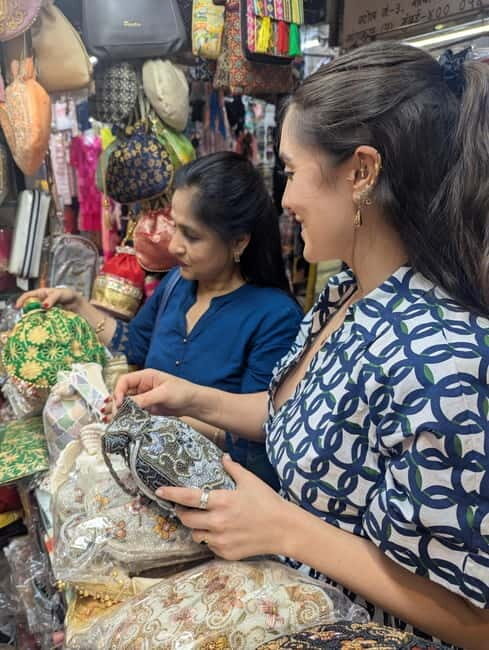 Mumbai: Fashion Shopping Tour with Personal Shopper - Why This Tour Works Well