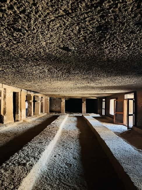 Mumbai: Kanheri Caves Guided Tour - Walking and Accessibility