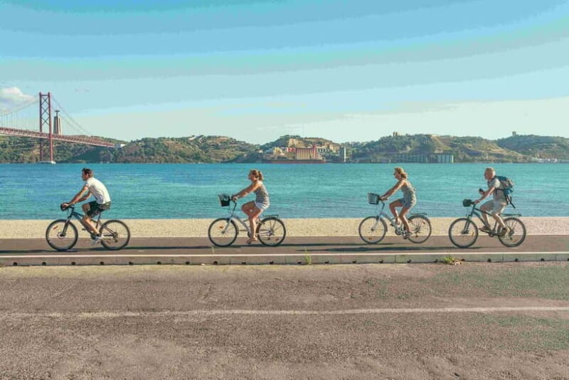 Mumbai: Night Cycling Adventure - A Unique Way to See Mumbai