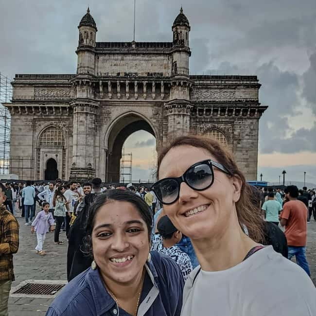 Mumbai: Private Sightseeing Tour & Slum Tour with a Local - A Deep Dive into What to Expect