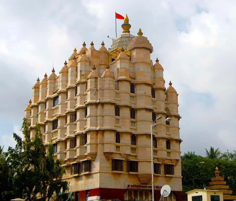 Mumbai: Siddhivinayak Temple, Bandra, Juhu Chowpatty - Who is this tour best for?